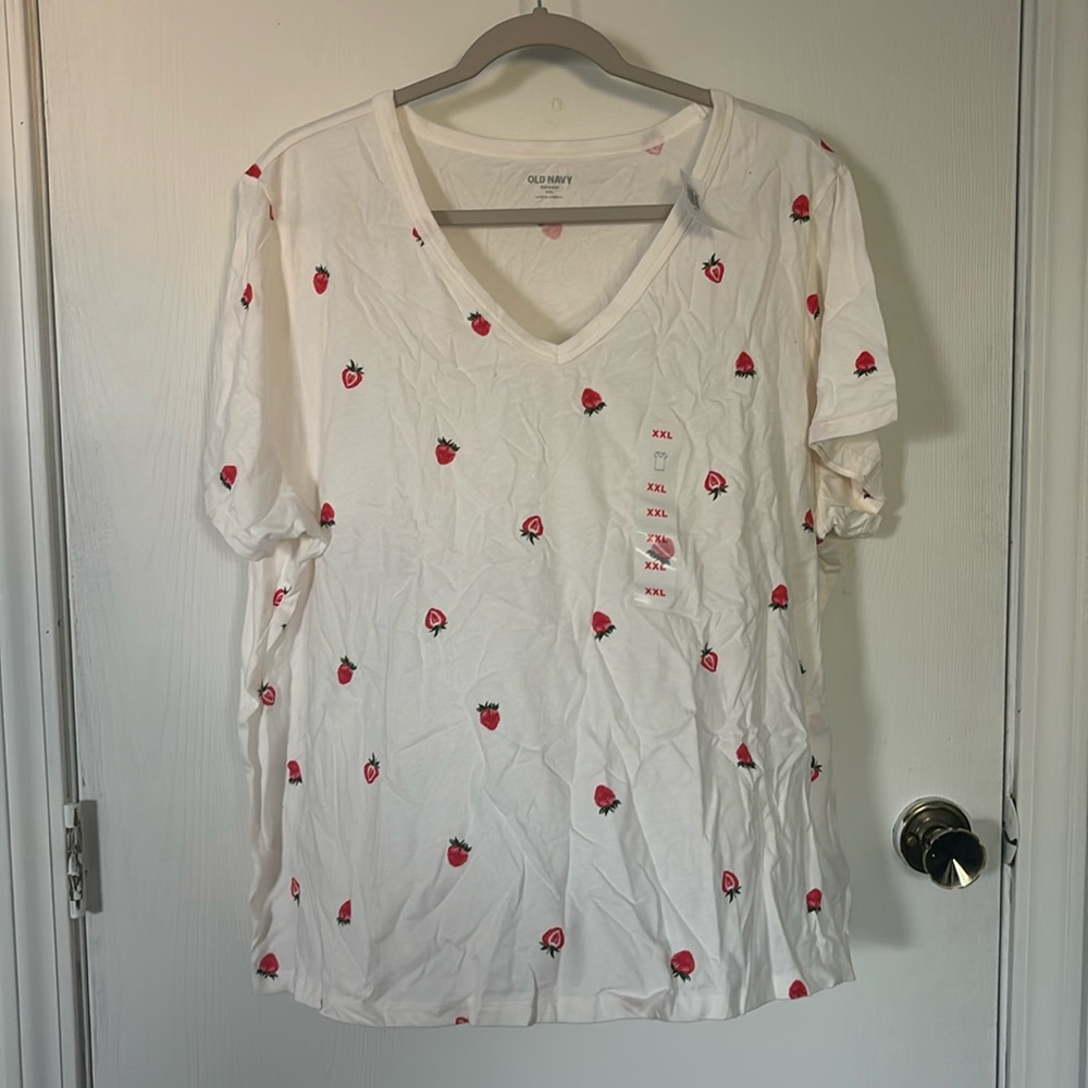 Old Navy t shirt